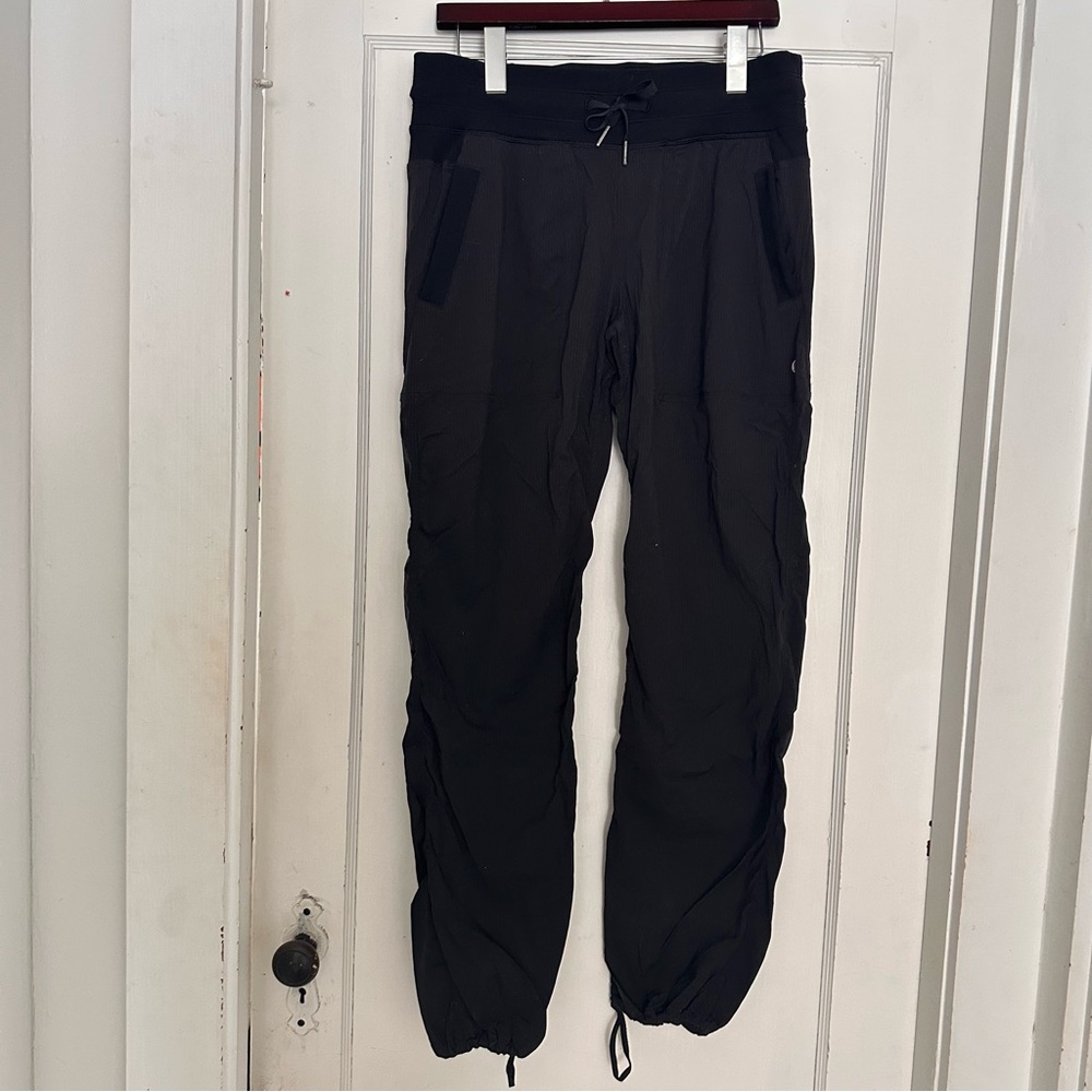 Lululemon Dance Studio Mid Rise Jogger Pants Black Size 8